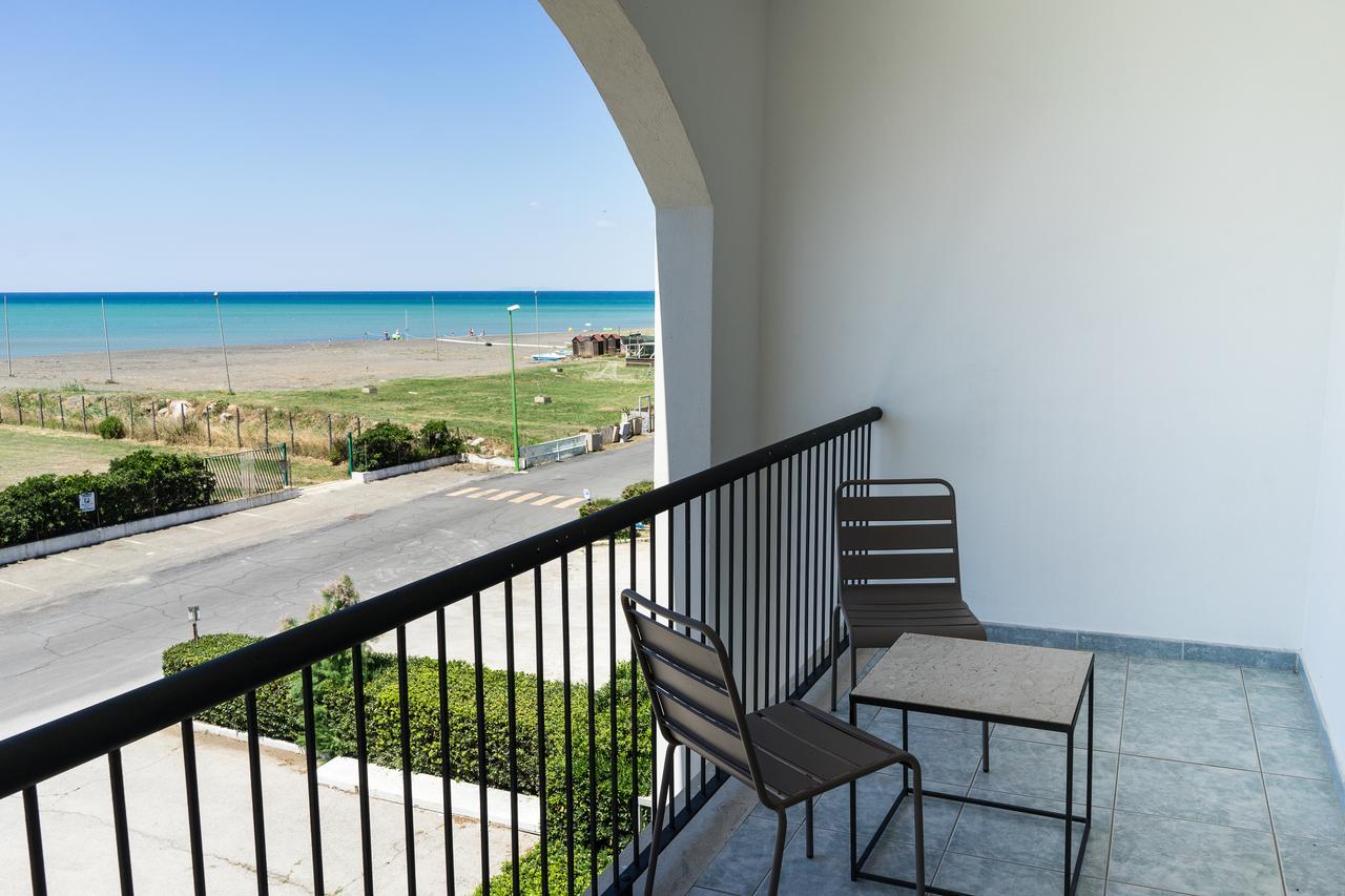 Smy Civico Zero Hotel Tarquinia Exterior photo