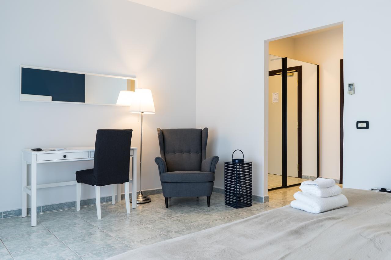 Smy Civico Zero Hotel Tarquinia Exterior photo